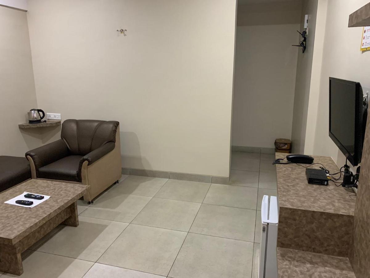 Ruturaj Inn آليباغ المظهر الخارجي الصورة