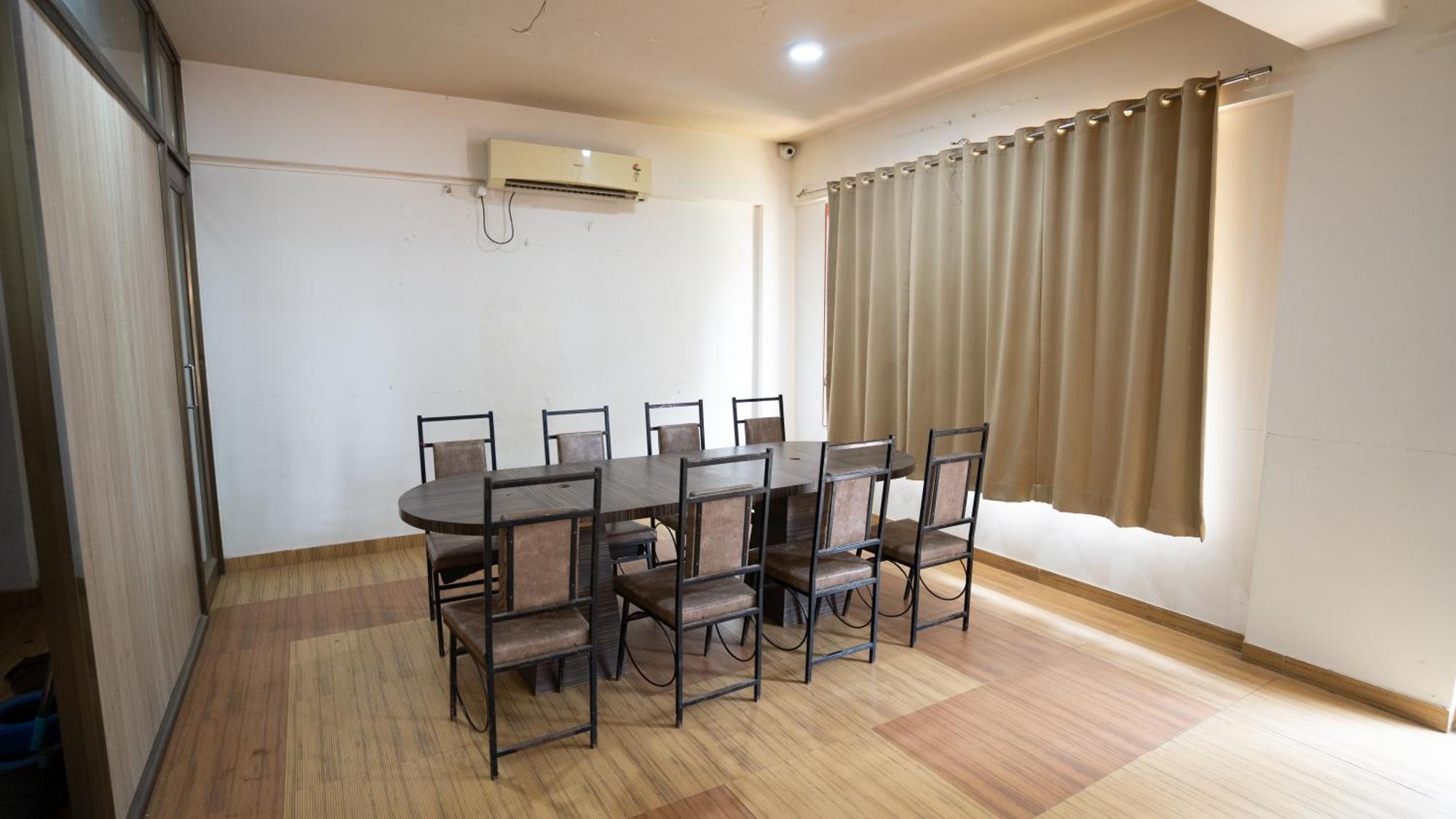 Ruturaj Inn آليباغ المظهر الخارجي الصورة